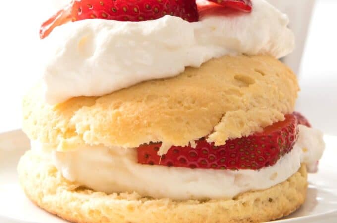 EASY Sugar Free Strawberry Shortcake