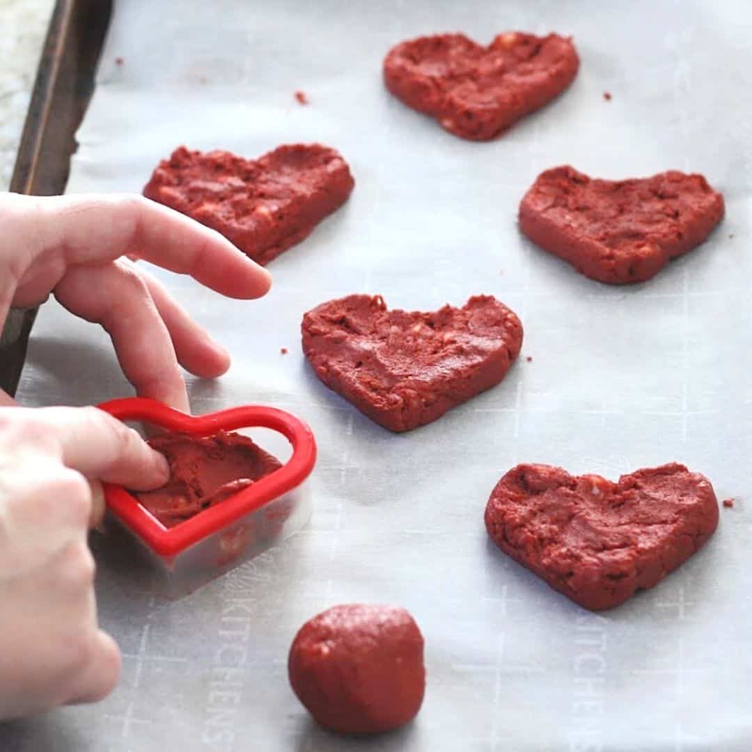 How to use a cookie cutter