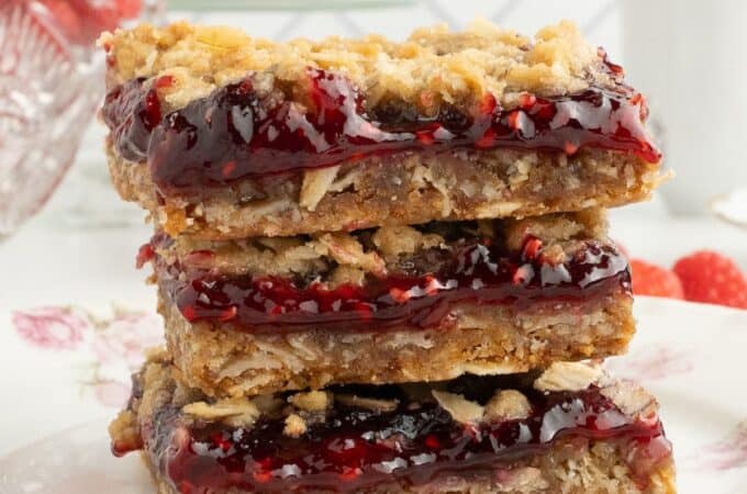 Raspberry Oatmeal Bars- No Added Sugar