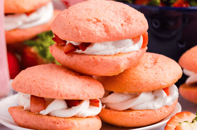 Sugar Free Strawberry Whoopie Pies