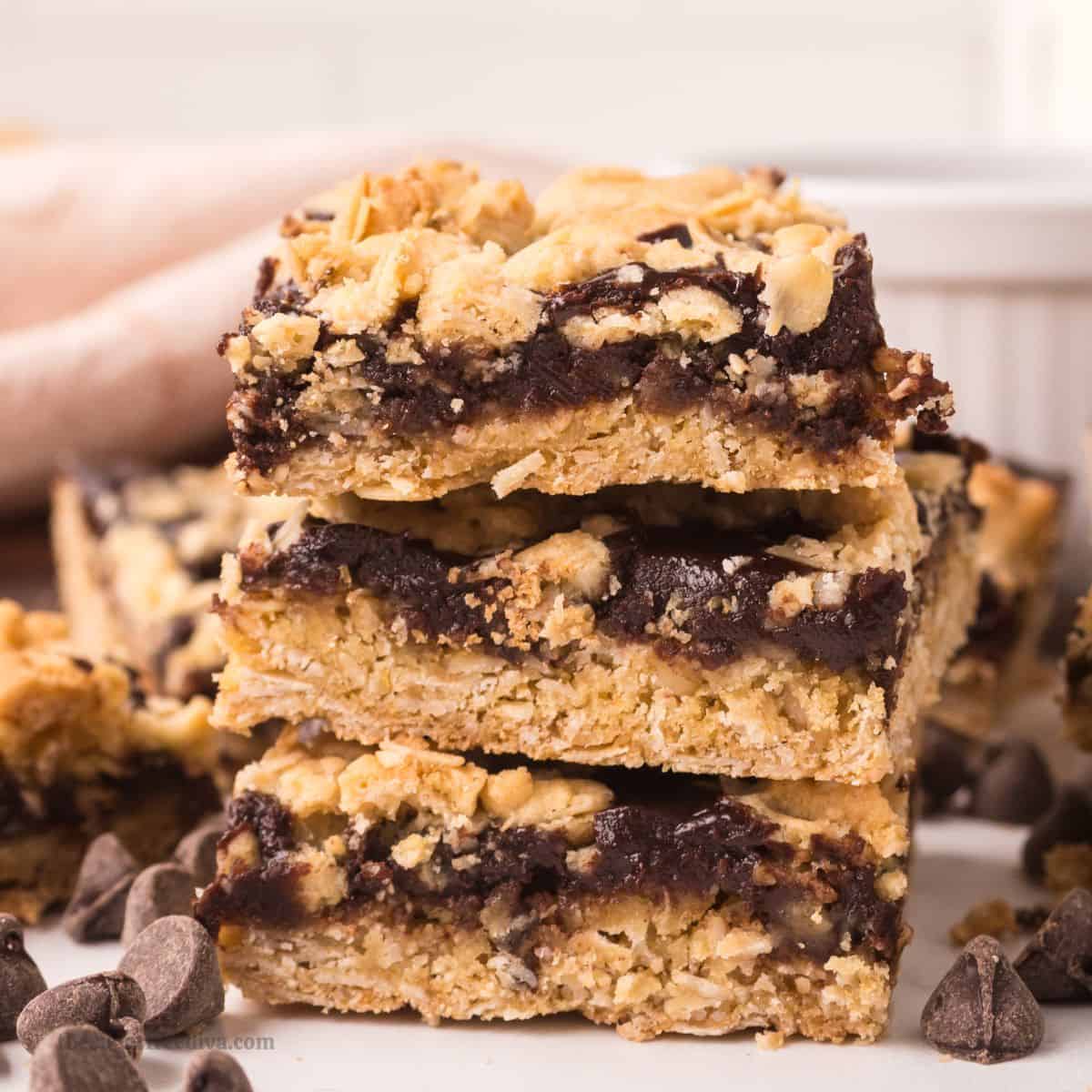 Sugar Free Oatmeal Fudge Bars, chewy and fudgy bars packed with fiber-rich oats and a smooth chocolate center. Perfect for a healthy snack! Sugar Free Oatmeal Fudge Bars, chewy and fudgy bars packed with fiber-rich oats and a smooth chocolate center. Perfect for a healthy snack!