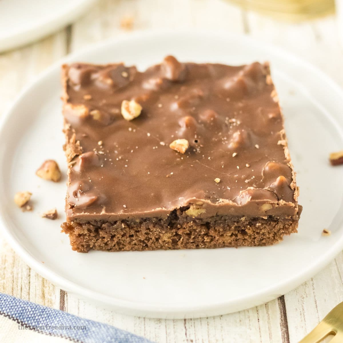 Sugar Free Texas Sheet Cake, a no added sugar dessert recipe for a fudgy cake topped with chocolate pecan frosting. Easy and perfect for potlucks, holidays, birthdays, and family gatherings. Sugar Free Texas Sheet Cake, a no added sugar dessert recipe for a fudgy cake topped with chocolate pecan frosting. Easy and perfect!